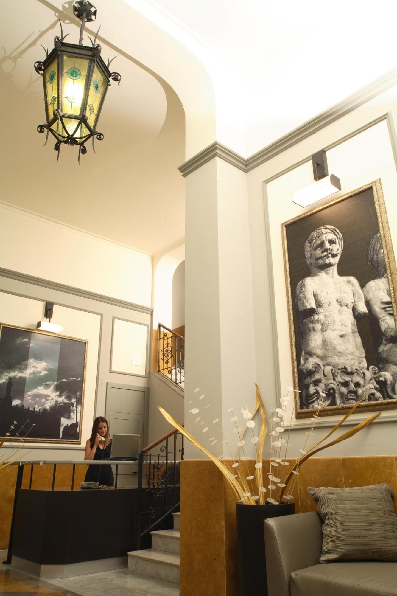 פלרמו Hotel Ambasciatori מראה חיצוני תמונה